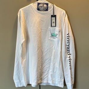 Vineyard Vines Men’s NWT Chicago Skyline Whale Fill Long Sleeve T-Shirt - Size M
